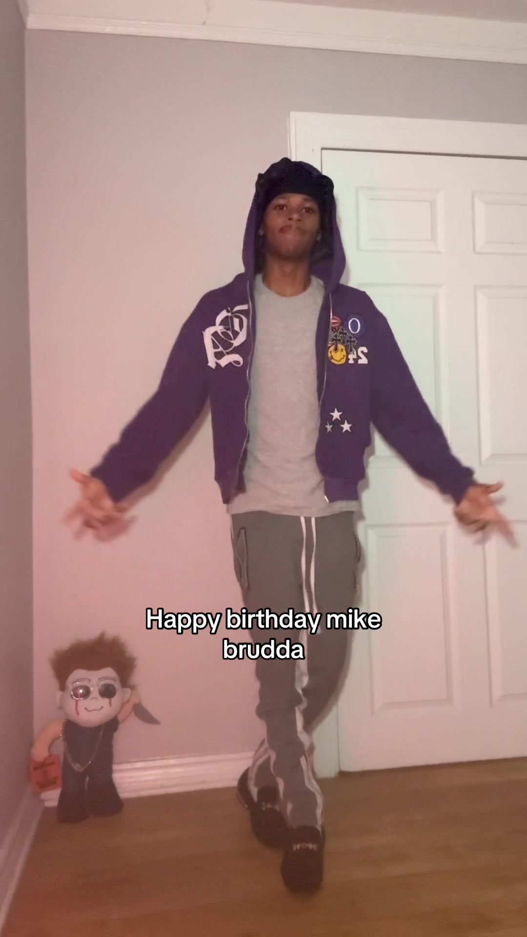 @Dee🧸