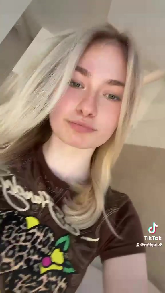 @cindy.loves.blonde