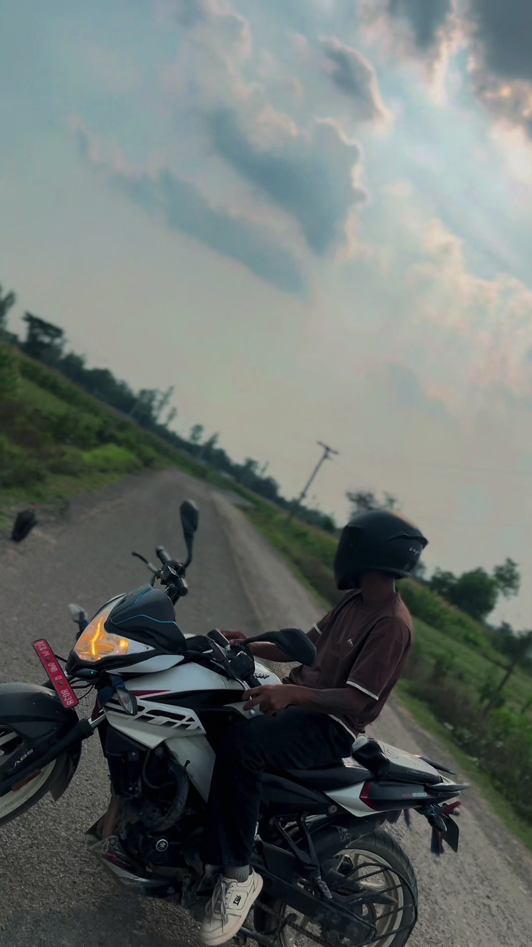 @AarYan