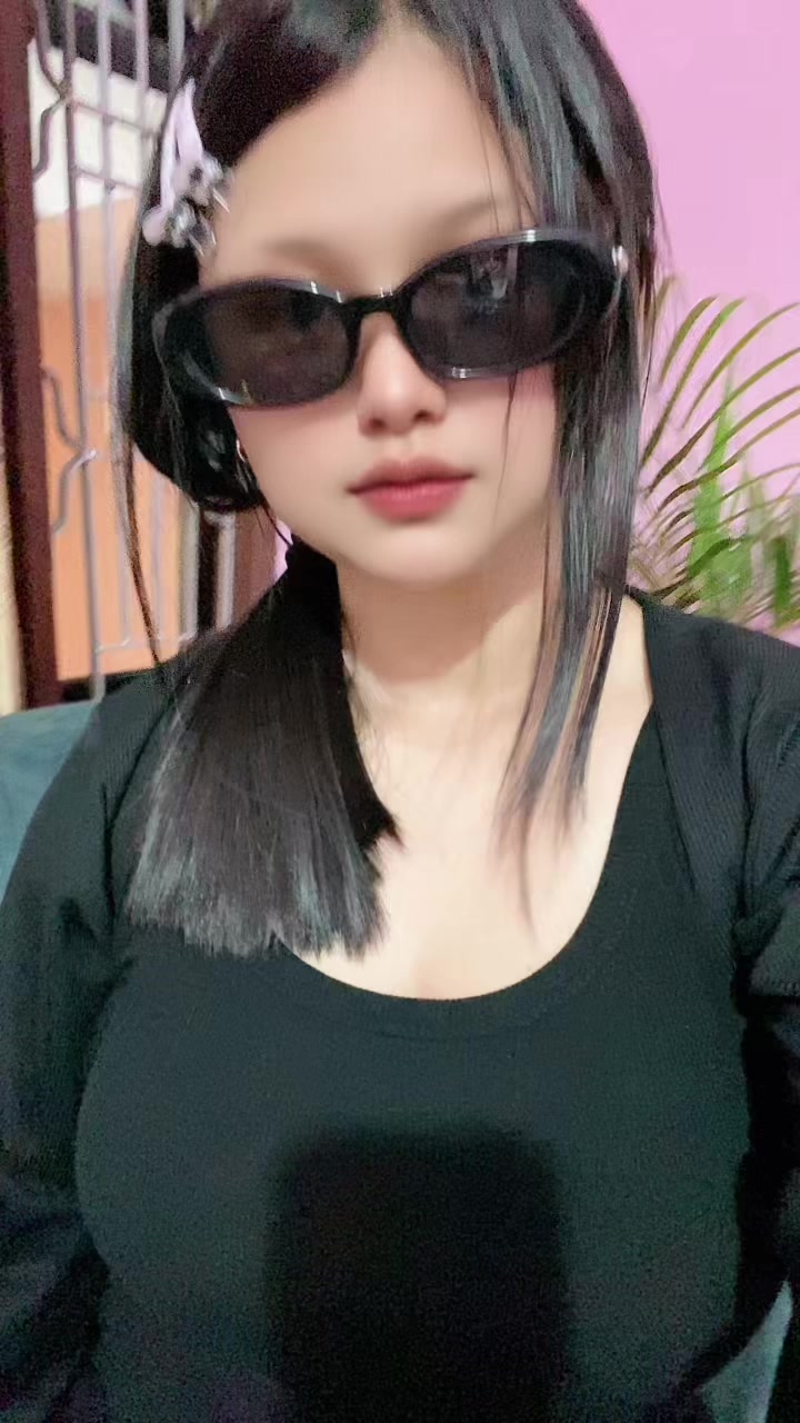 @Meoww🙎🏻♀️