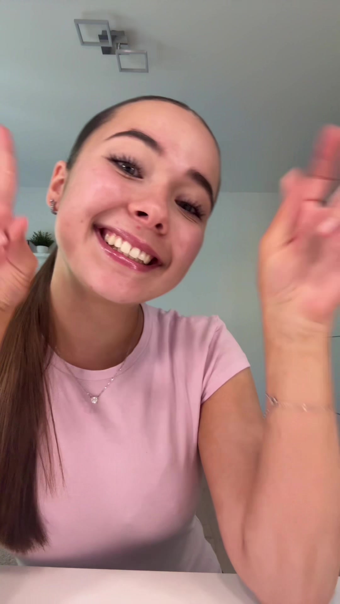 @Valeria