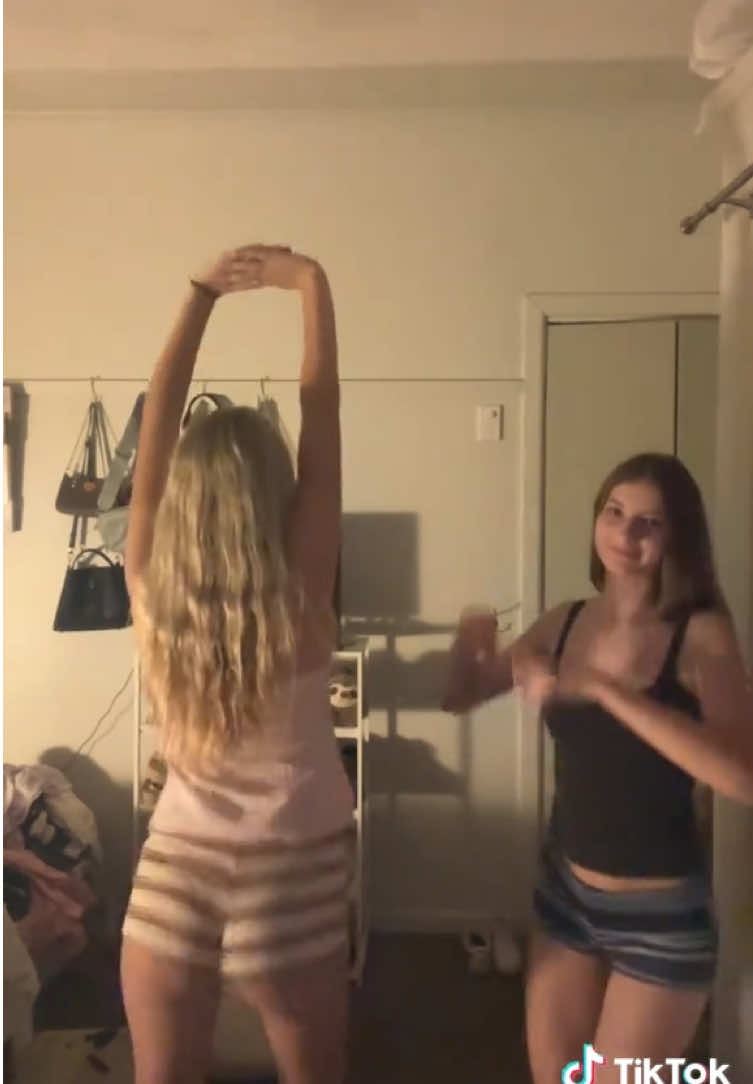 @snowbunnieslover123