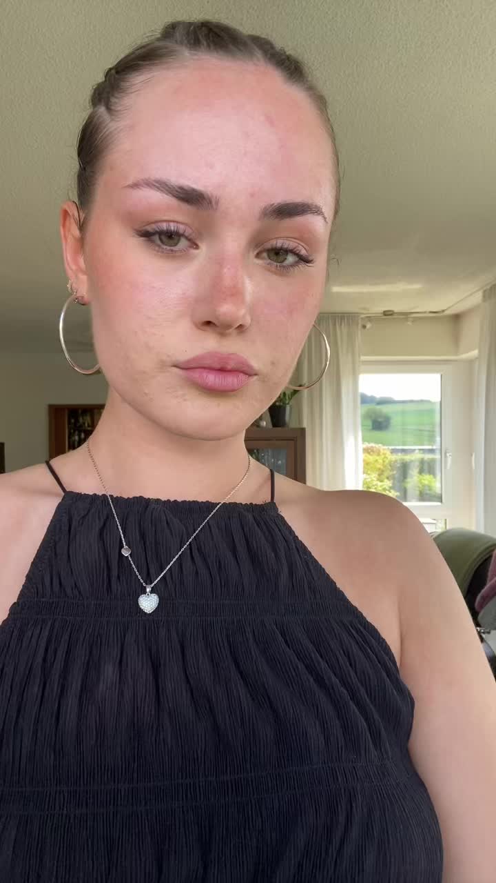 @Coraaaa