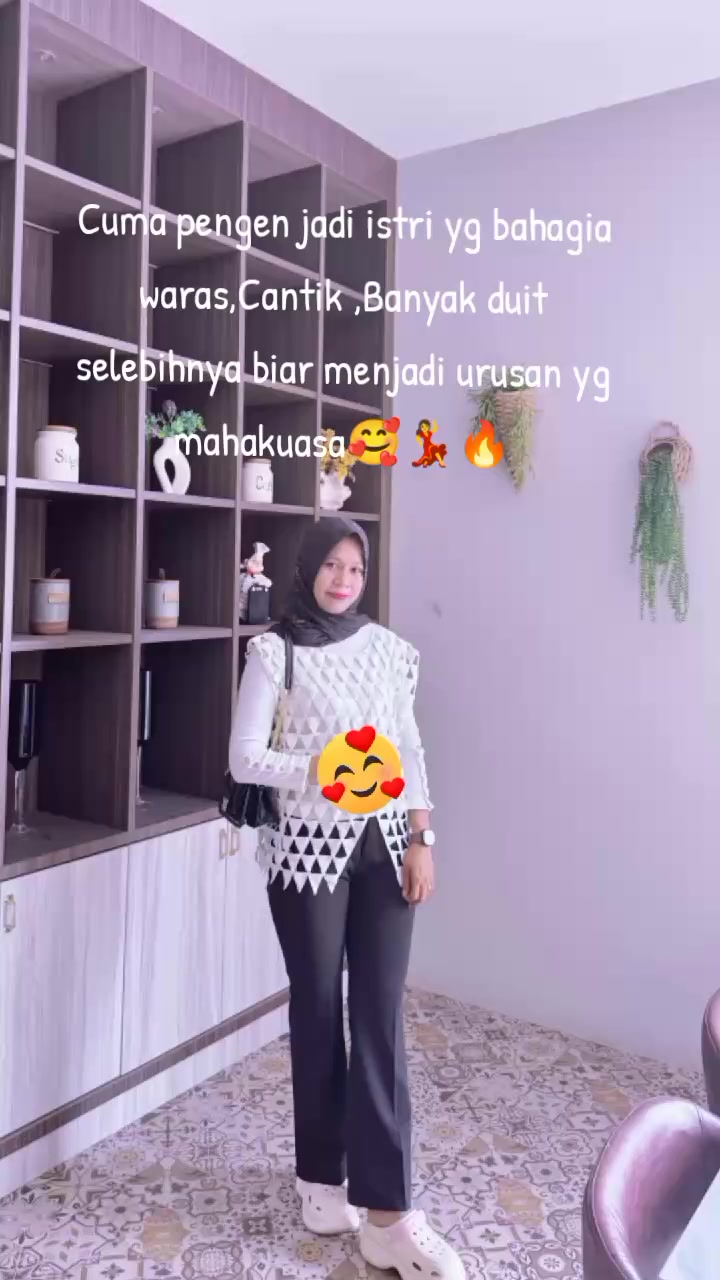 @iNa Muhari