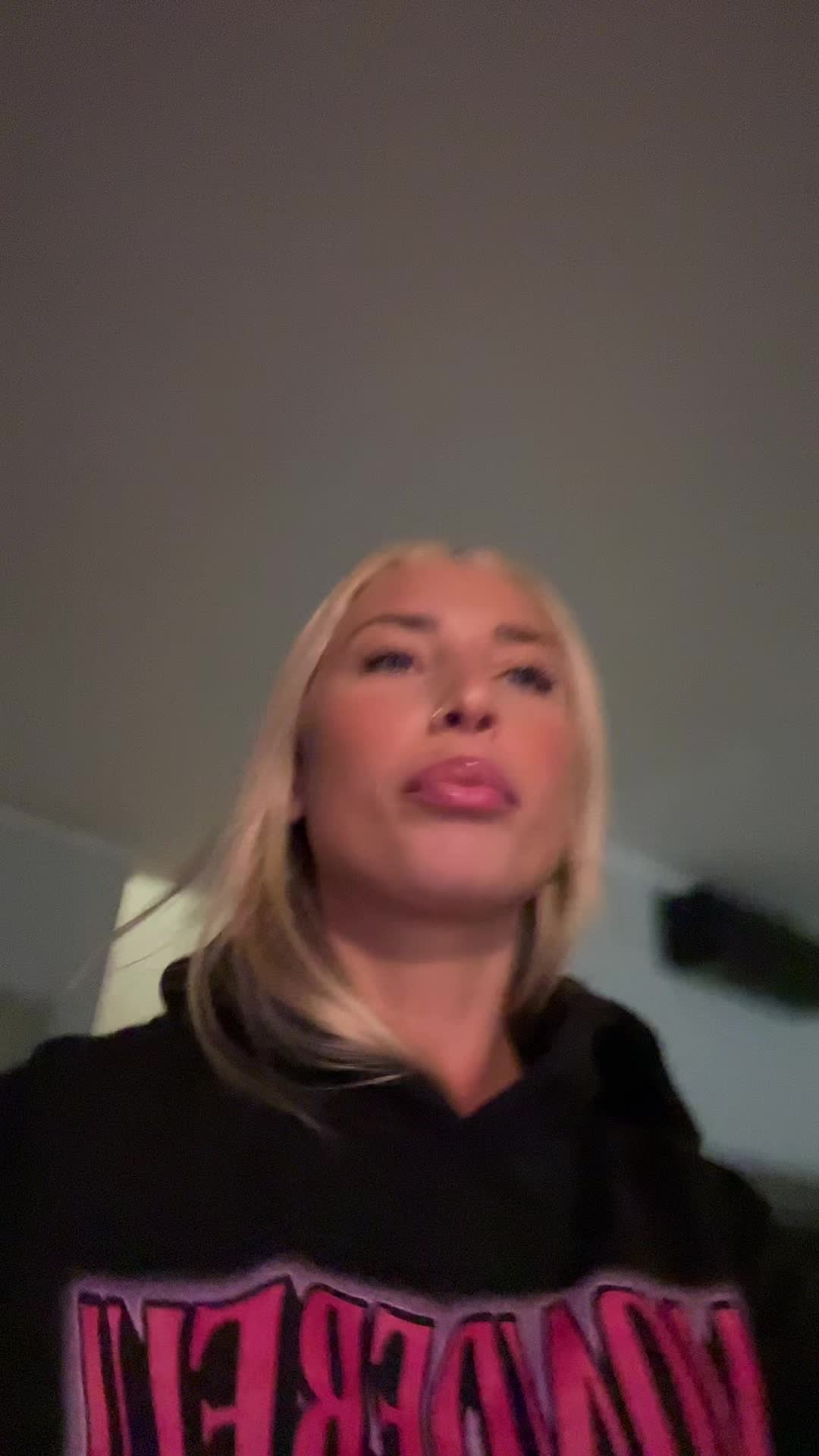 @Alessia_peters