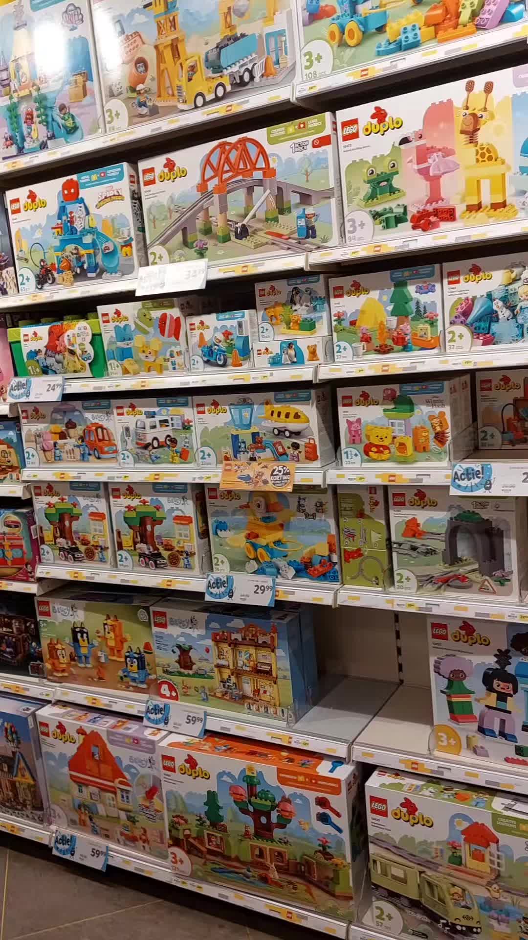 @BrickSetTastics