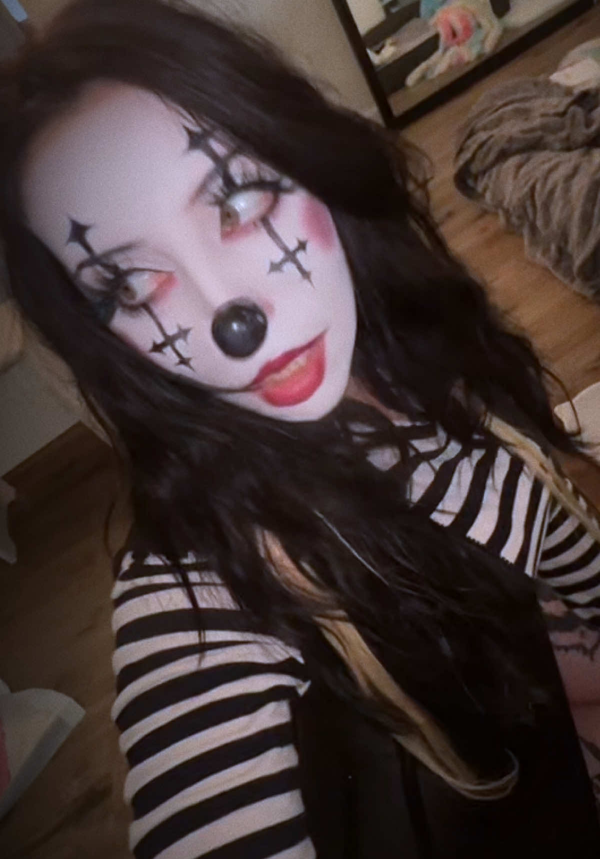 @clowndabs