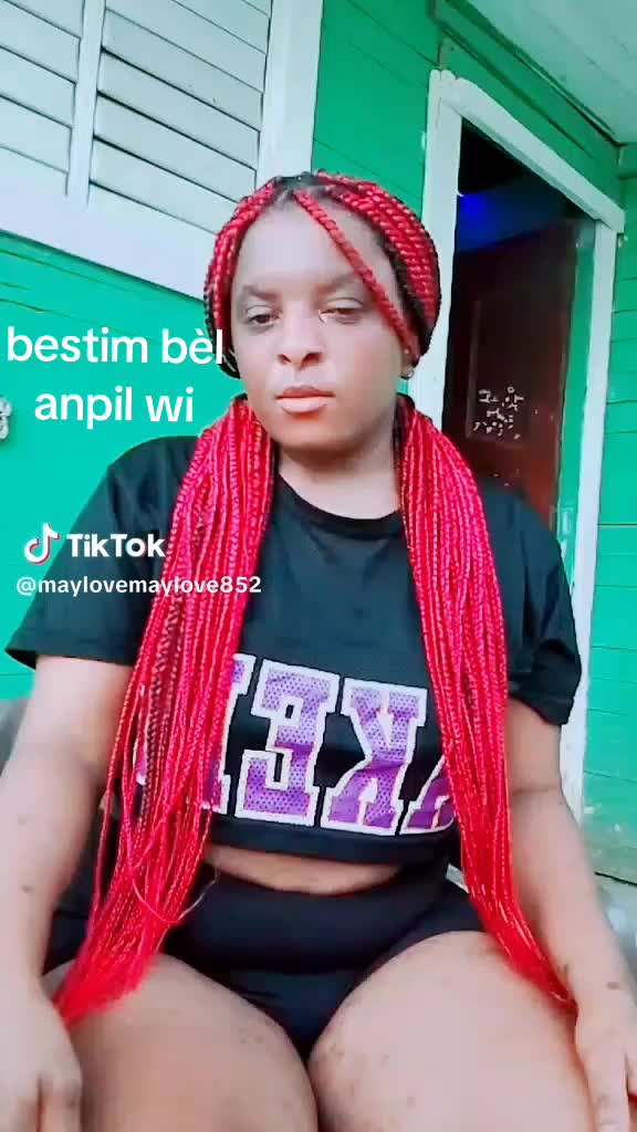 @Mayou b&egrave;l tifi 😁😁😁