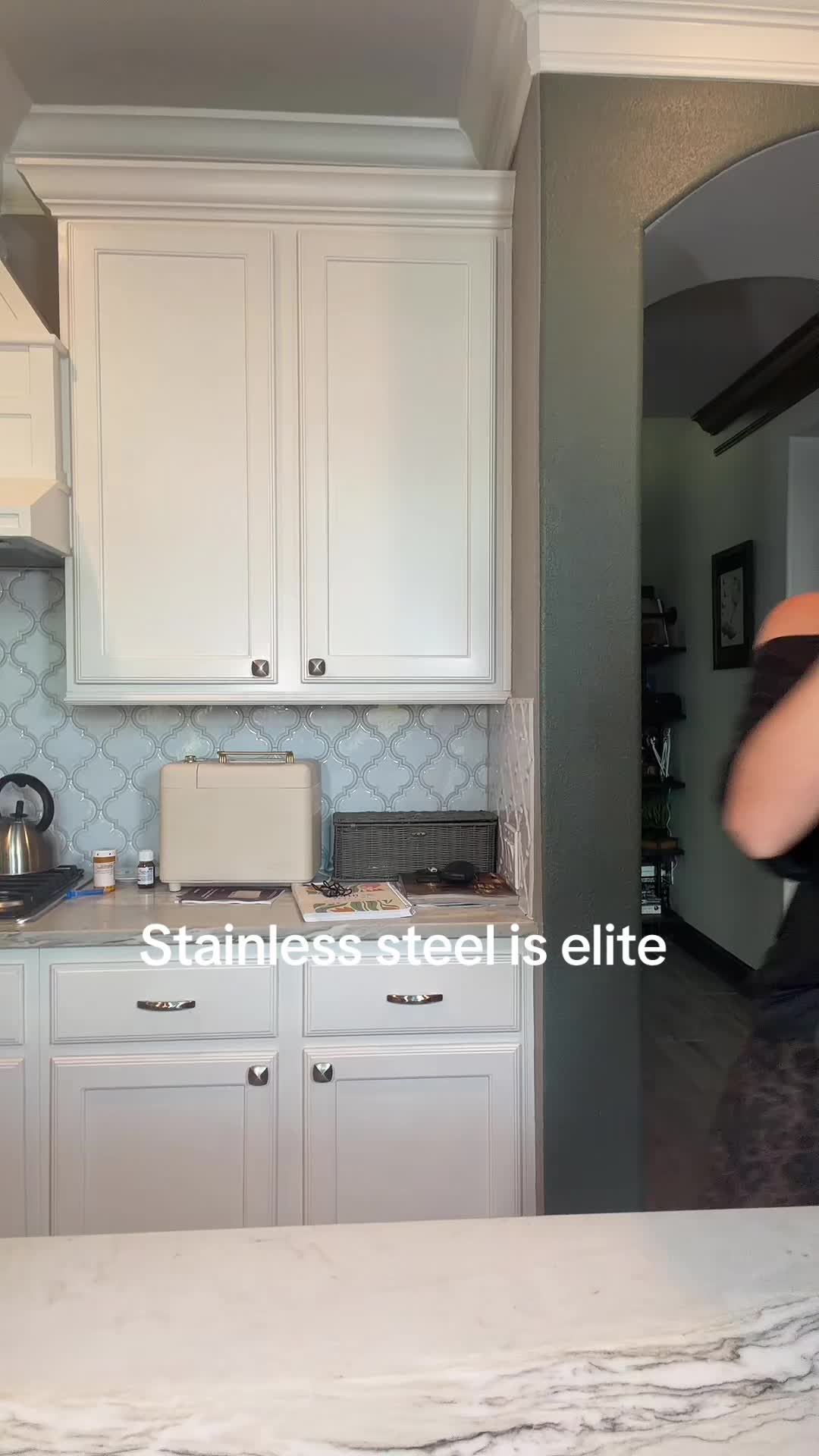 @mjvanicek