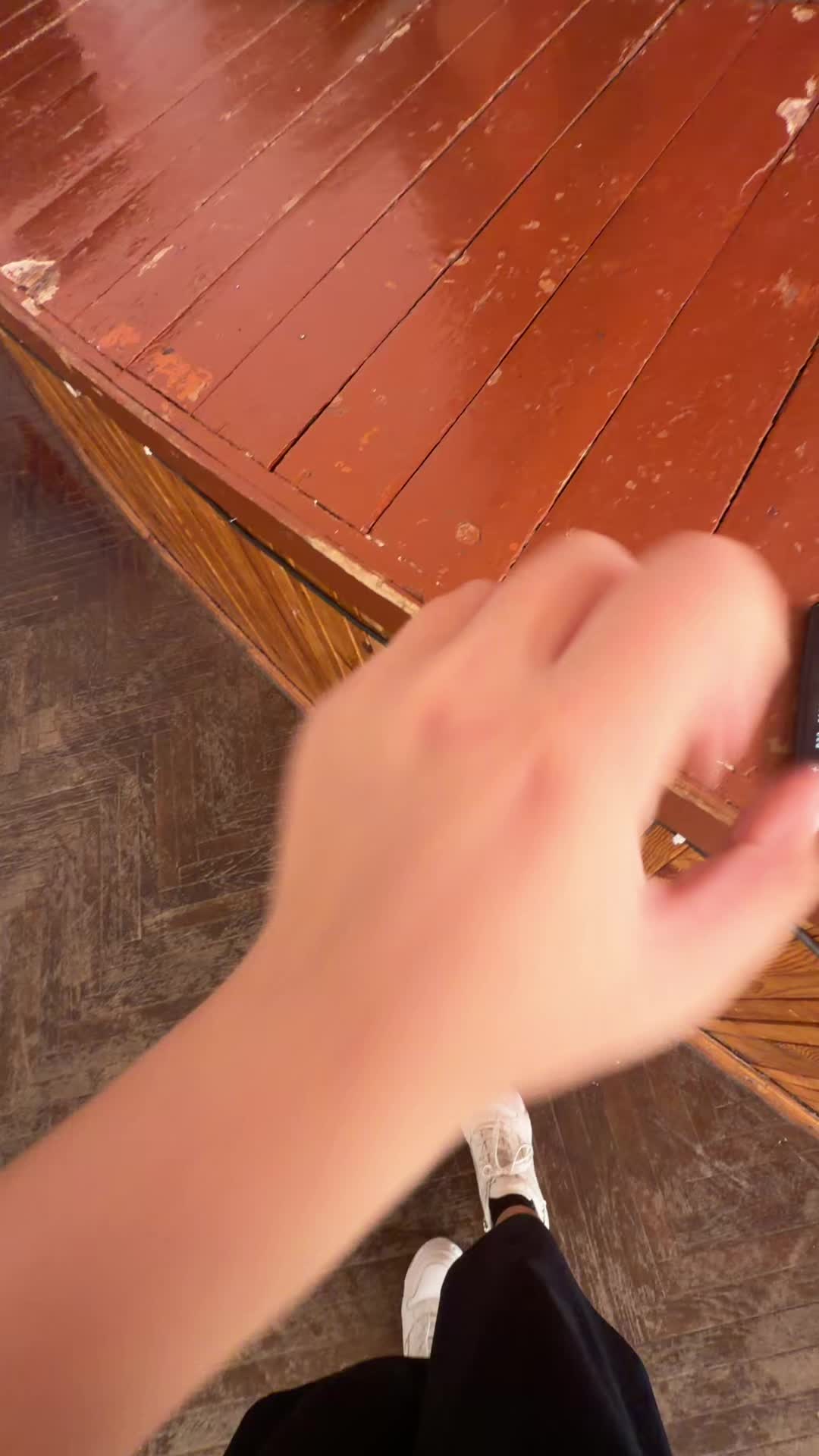 @Младший