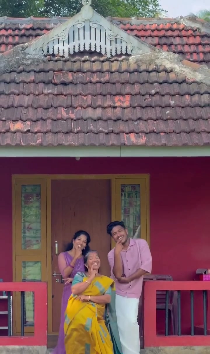 @മഞ്ഞ_കിളി💃