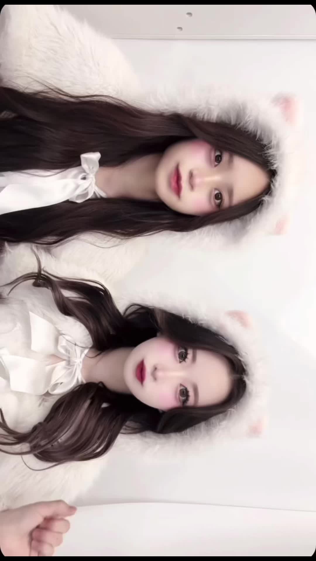 @なな