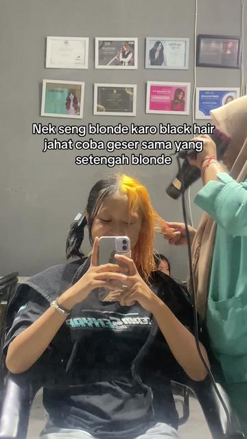@adik_stengah_blonde💋
