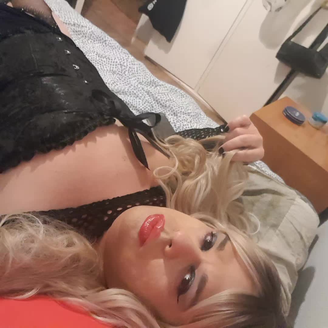 @analhia CrossDresser