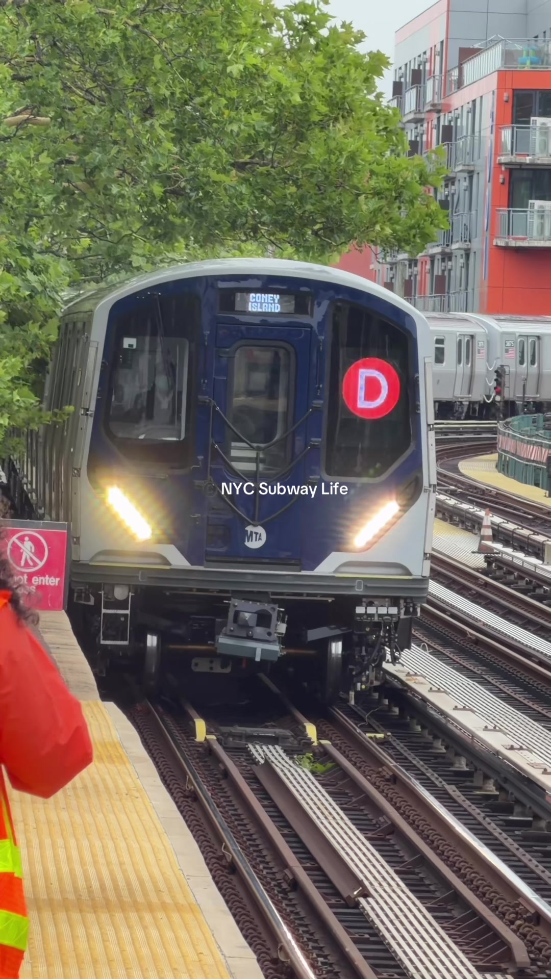 @NYC Subway Life ๐