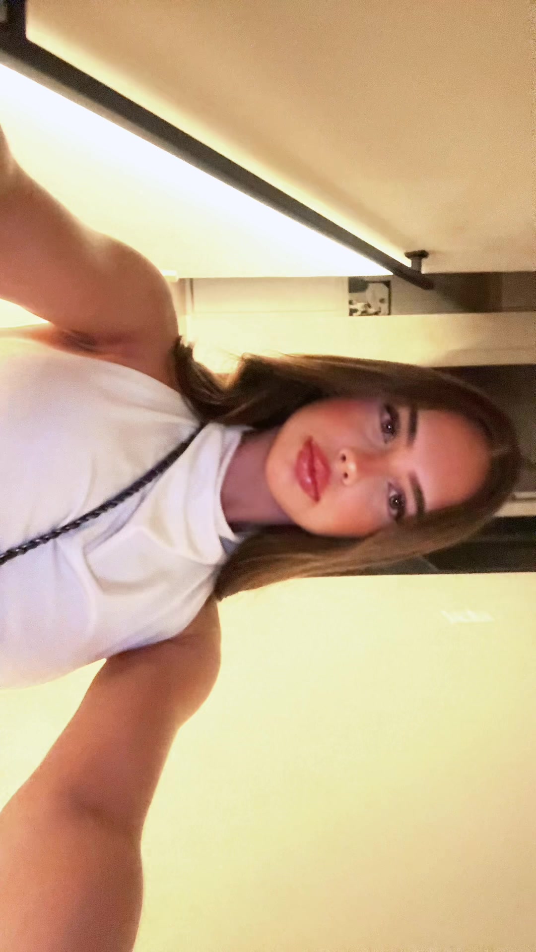 @Manu🪽