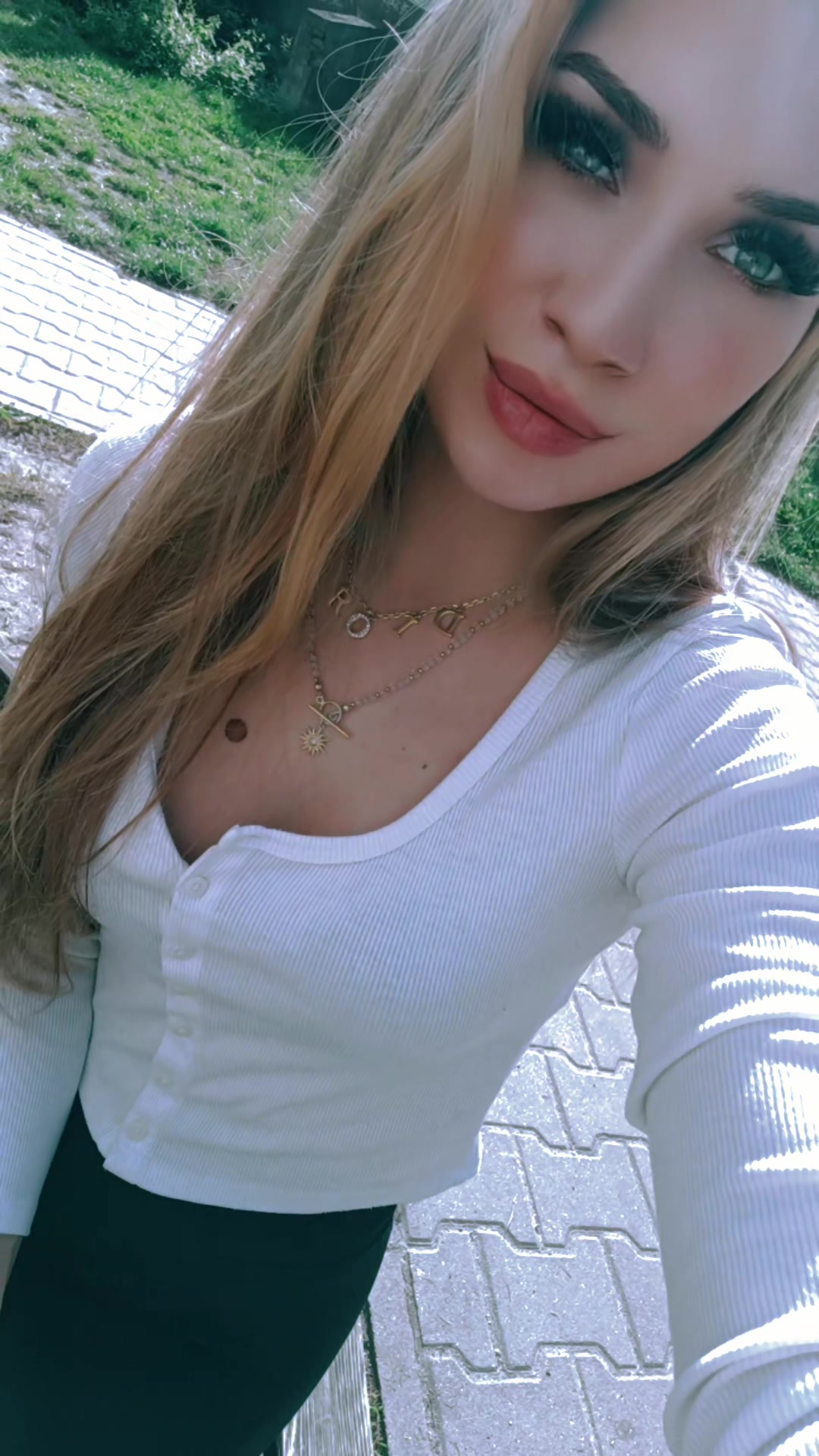 @𝓜𝔂𝓷𝓲𝓪 🦋🐭