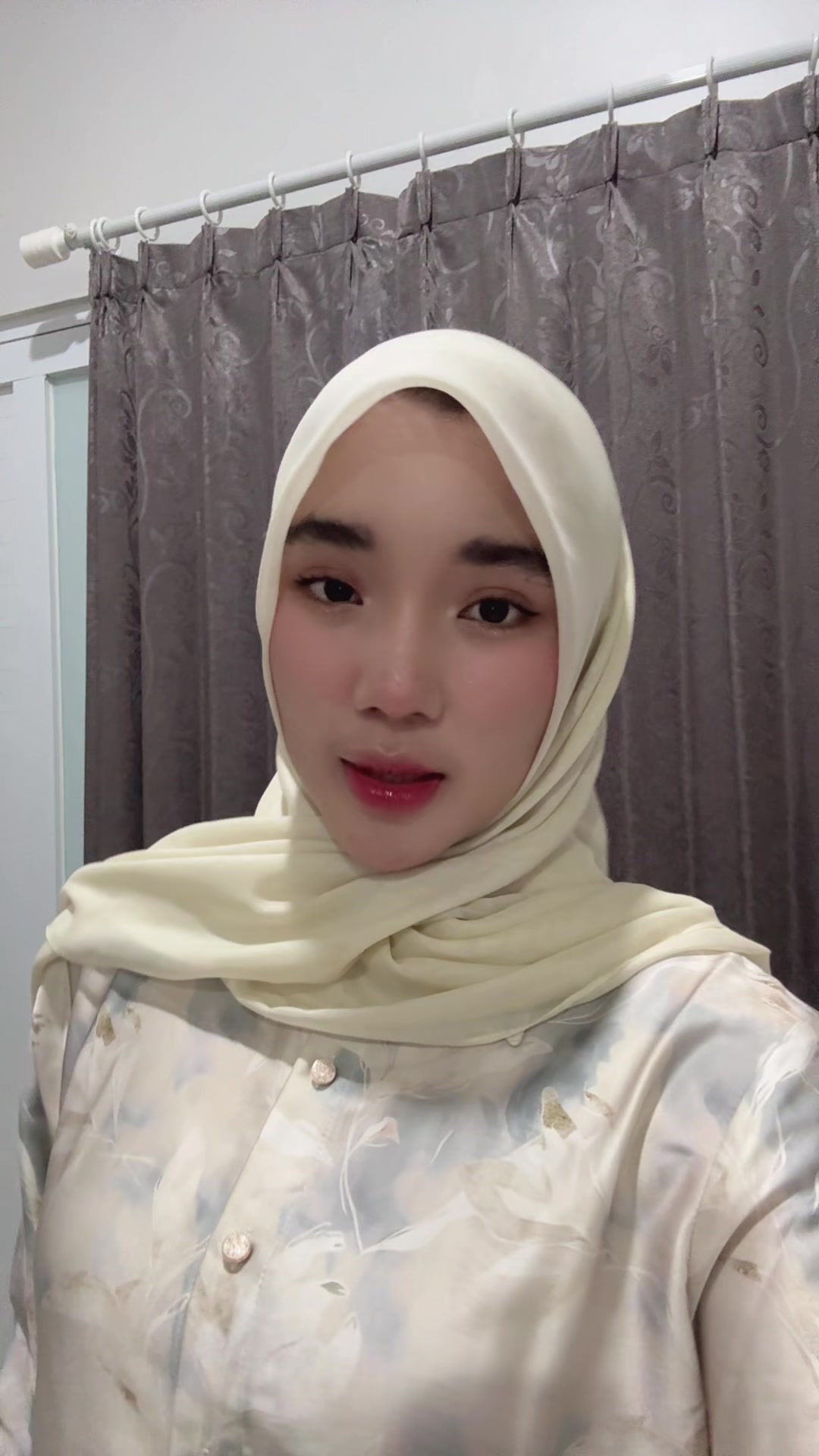 @naila kanaya