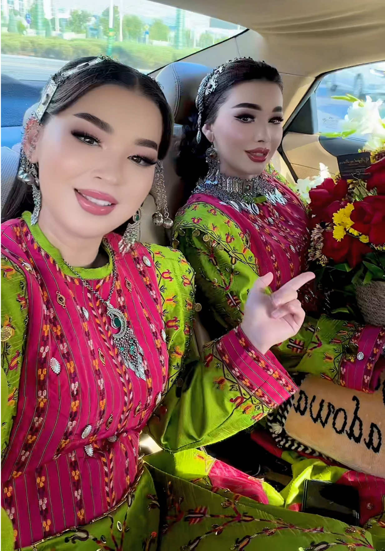 @YhlaslyDünýäGroup