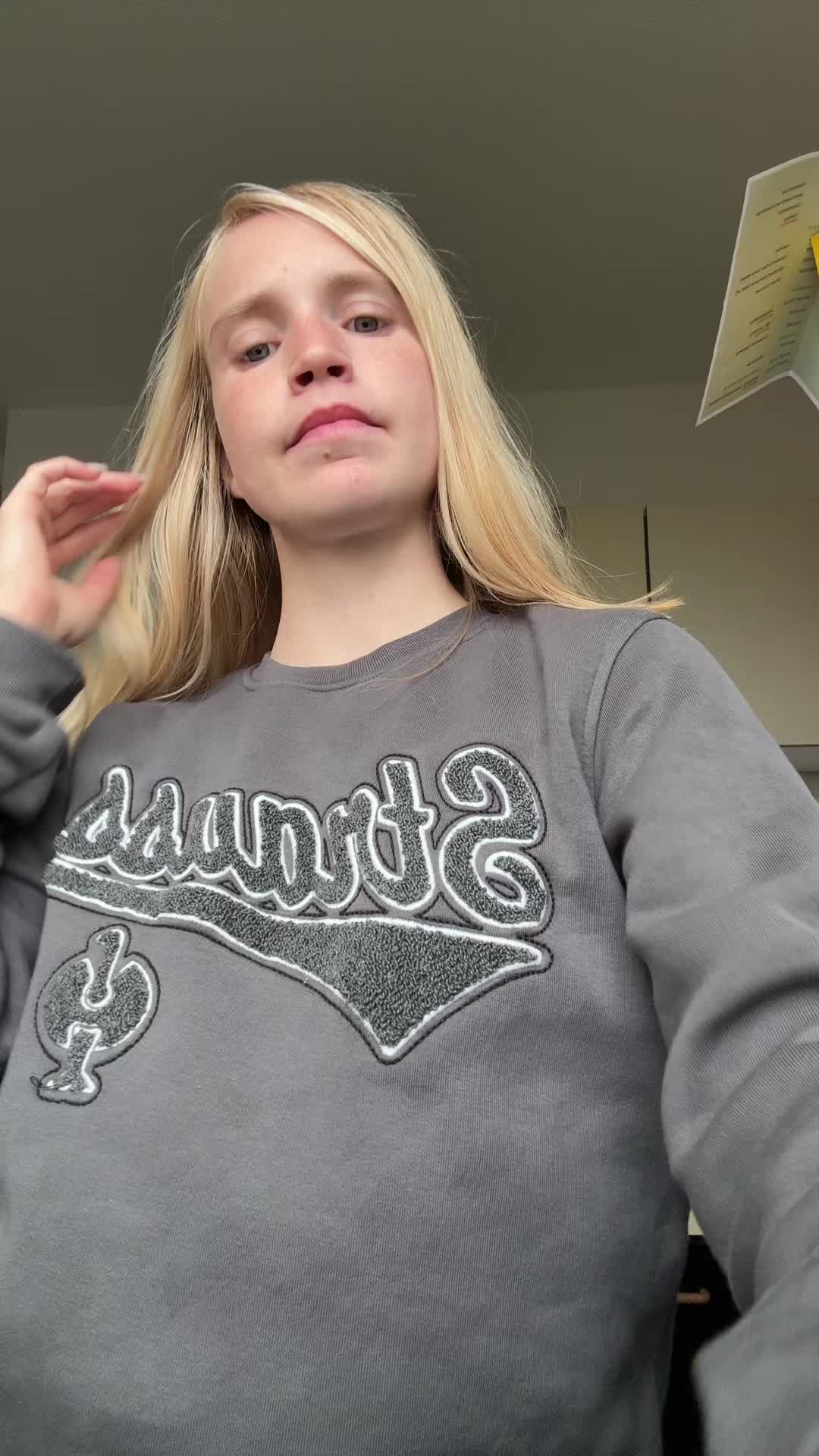 @Sein_mädchen{M}