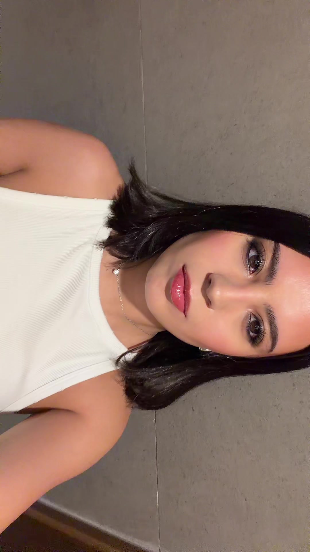 @loveehotmoms_