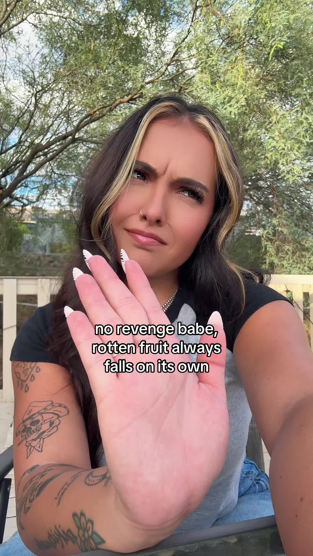 @pikivids_
