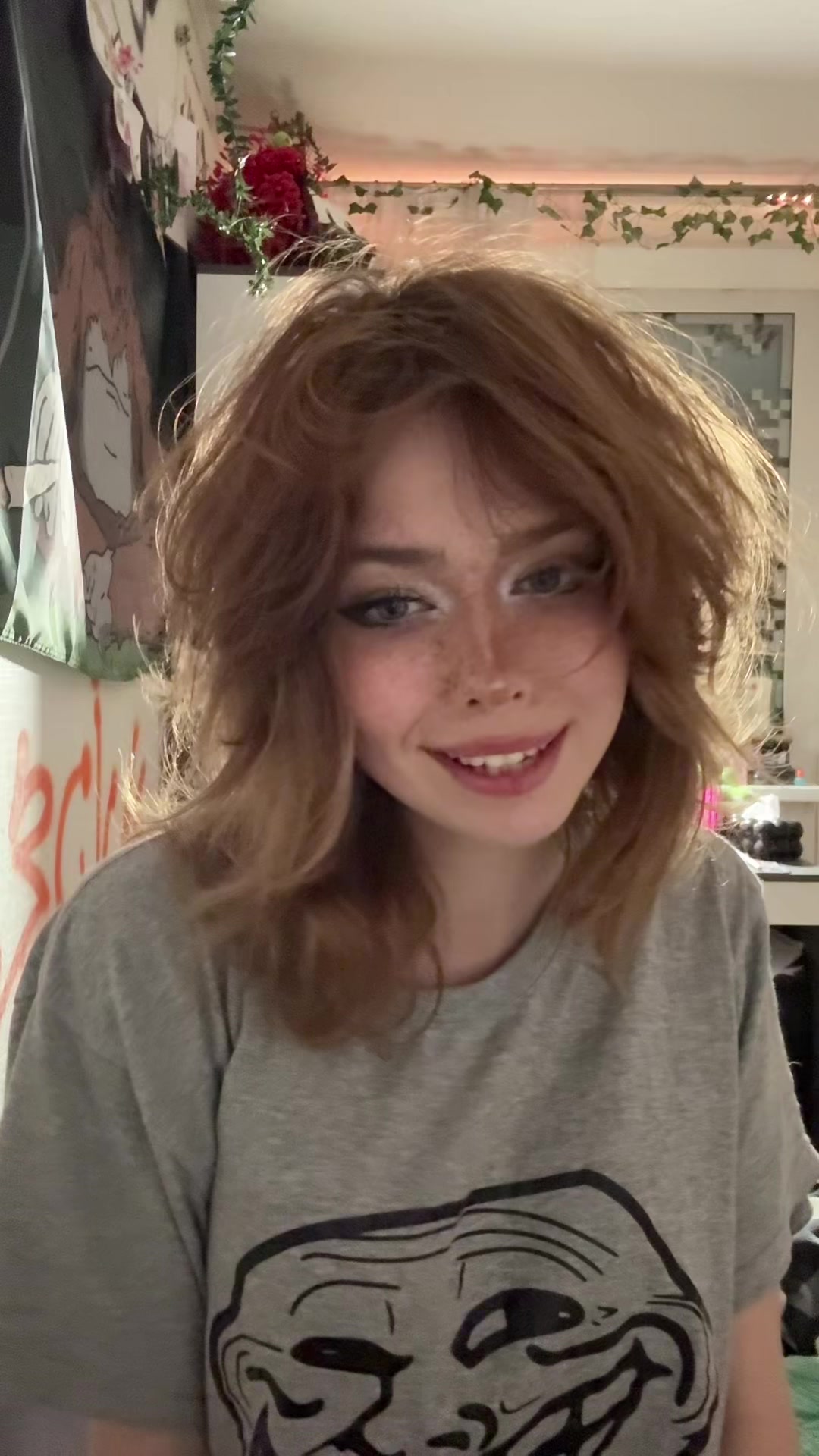 @онис