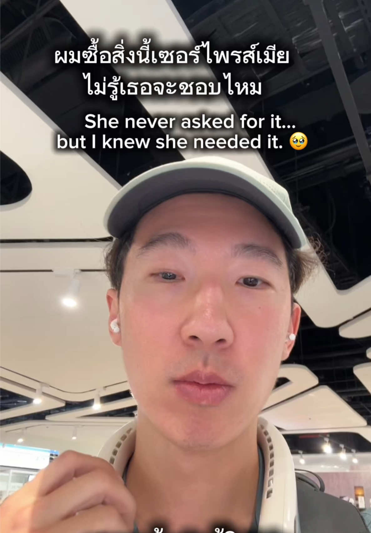 @kim.and.chris 🇹🇭🇺🇸