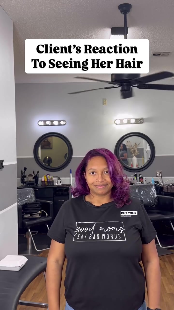 @Strawberricurls | Hairstylist