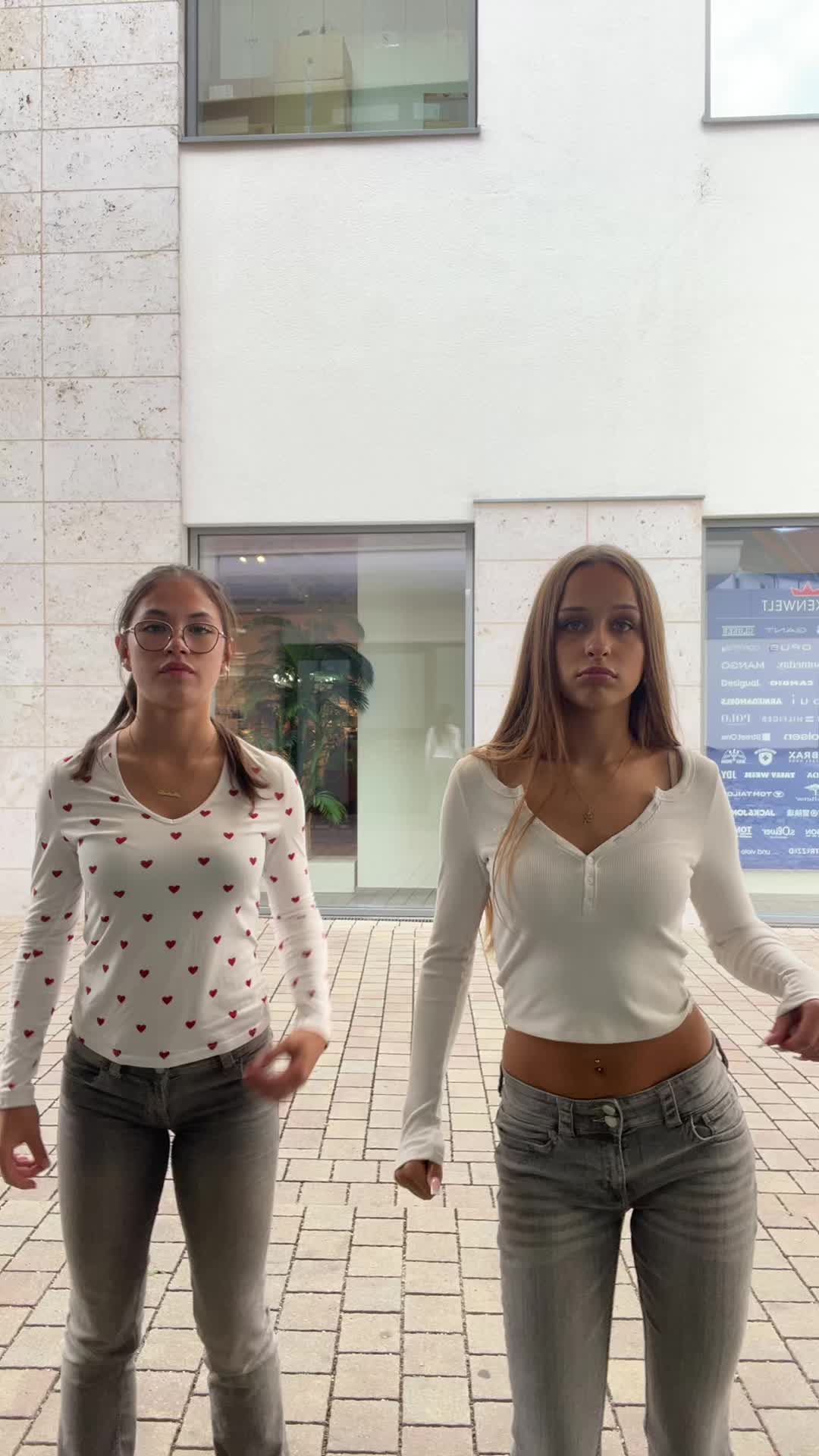 @𝔈𝔪𝔦𝔩𝔶☦︎