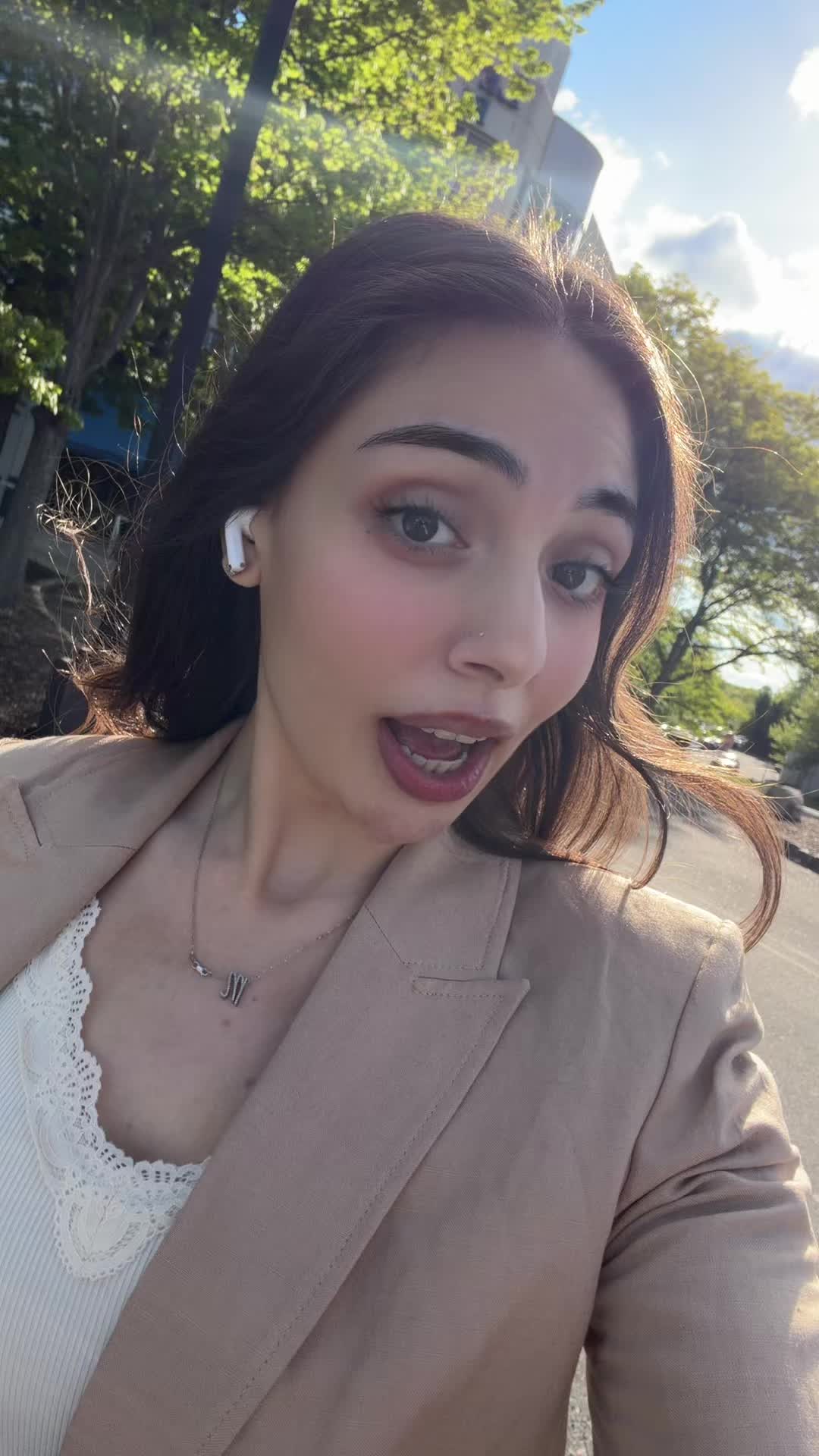 @Ayah🤑