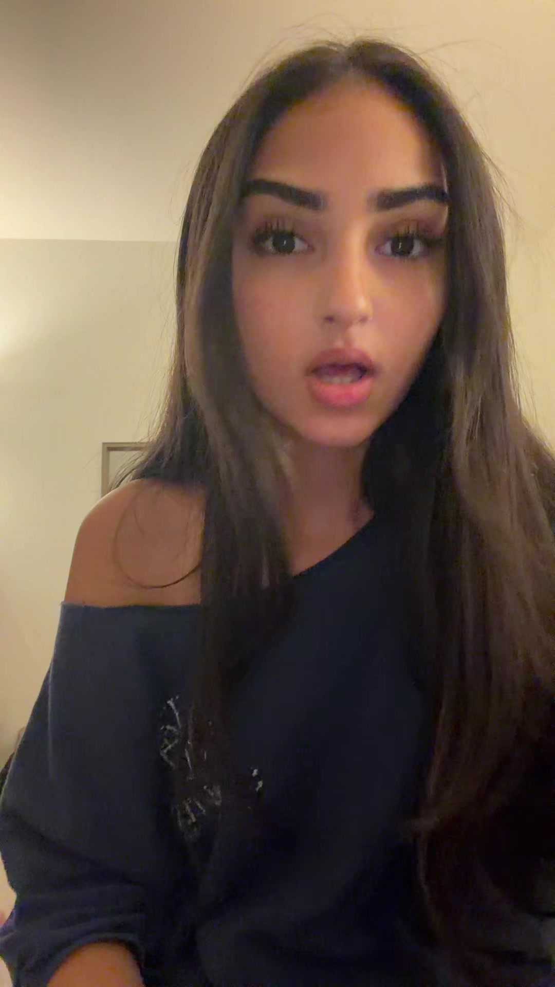 @️