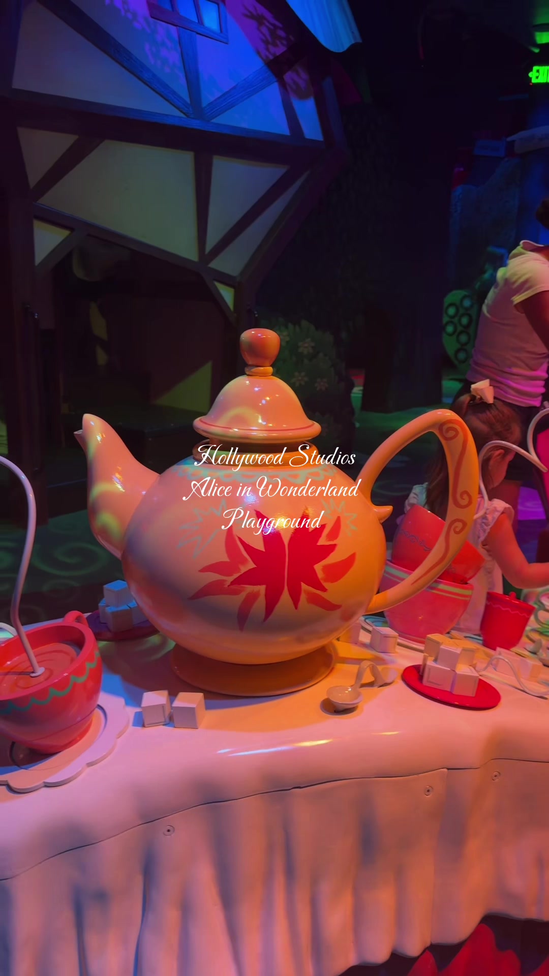 @Kristela | Disney SAHM