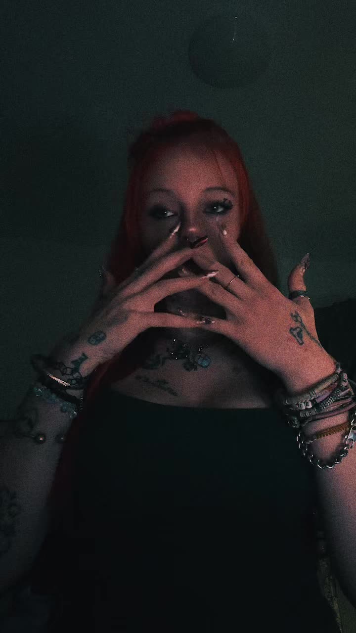 @👽Alien🧪Poison-🧙🏼♀️Witch🌙