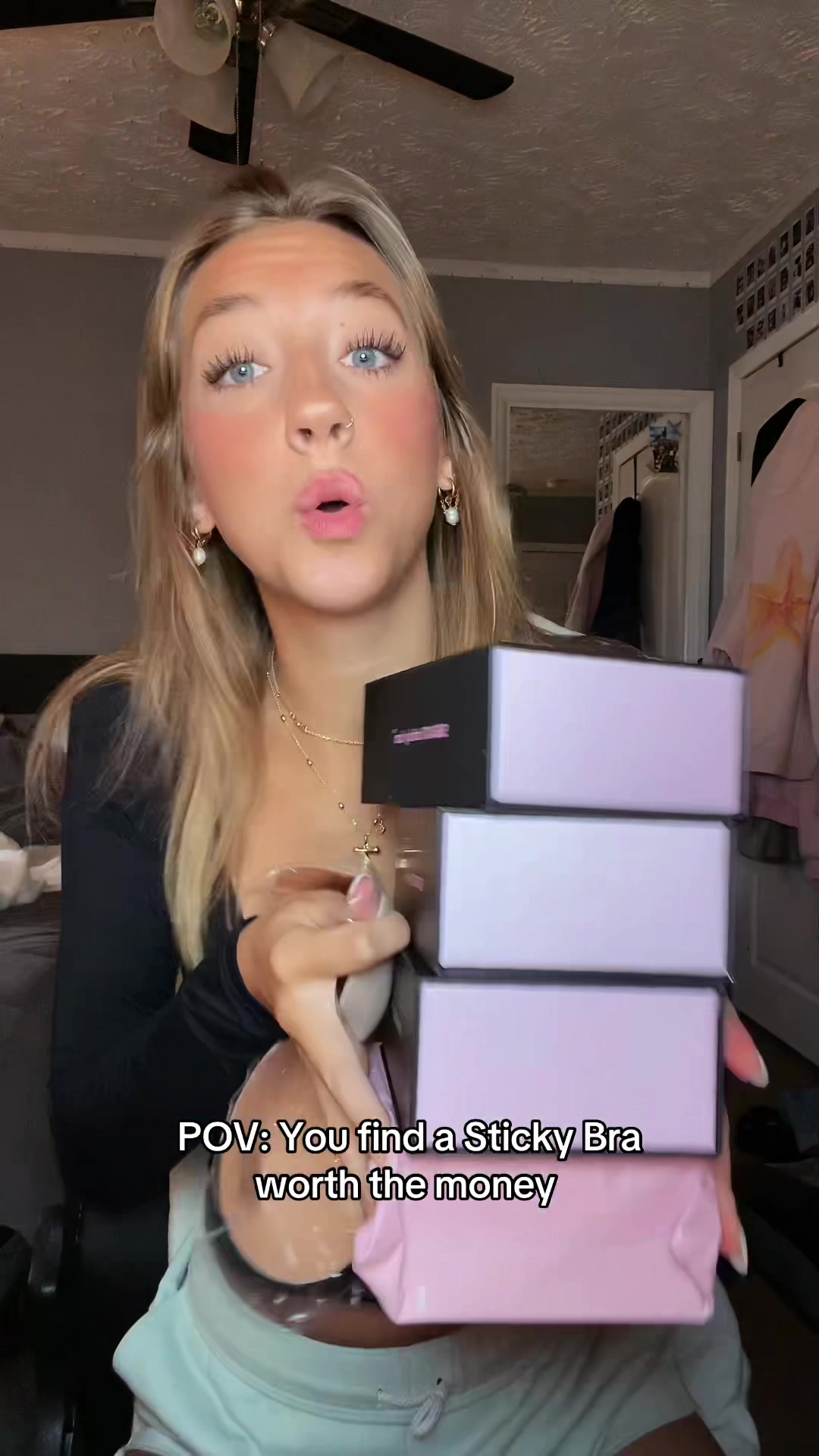 @Tori_Elizabeth