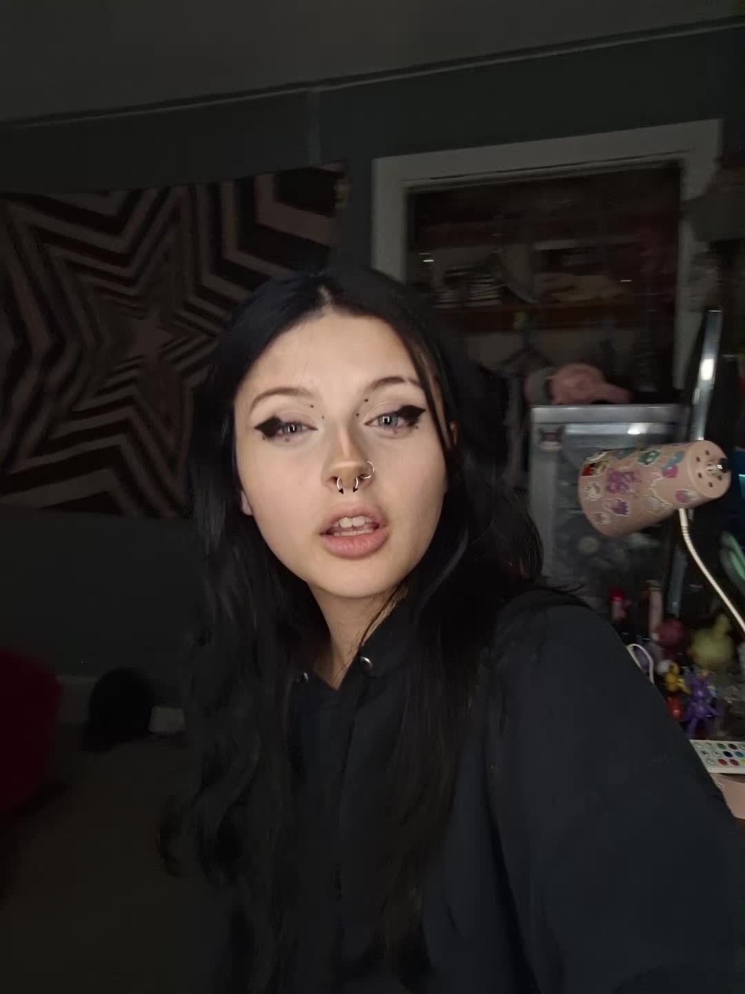 @𝓹𝓻𝓲𝓷𝓬𝓮𝓼𝓼^᪲𝓶𝓮𝓵𝓸𝓭𝔂
