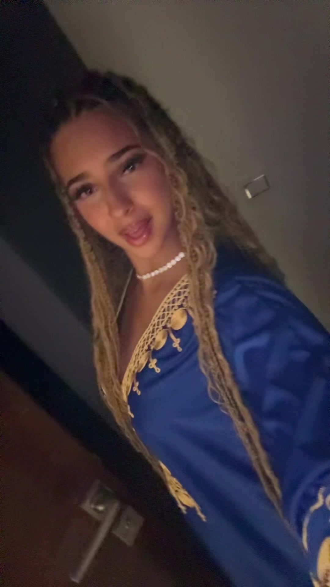 @𝐑𝐀𝐍𝐈𝐌💋