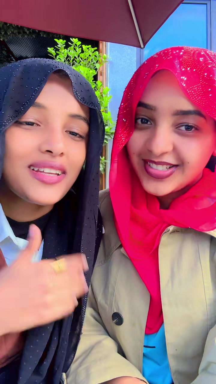 @melika🦋