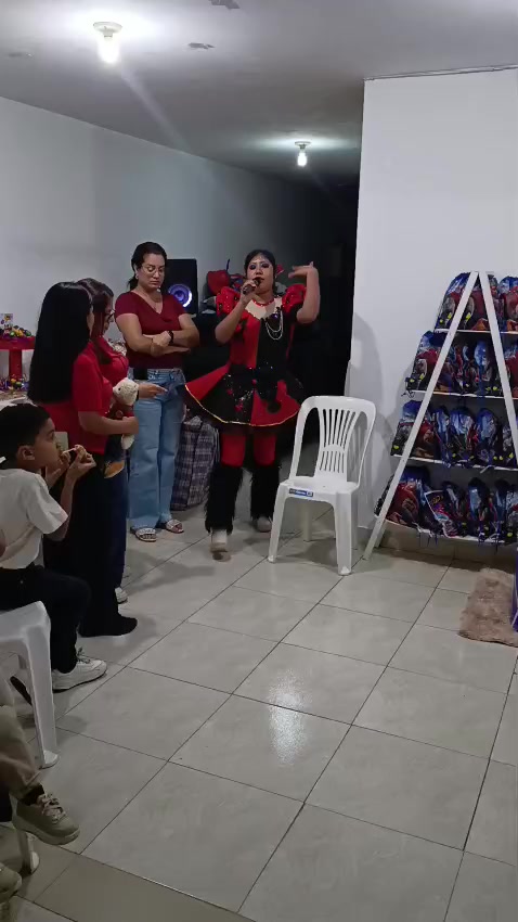@DASLI PRODUCCIONES 🎉