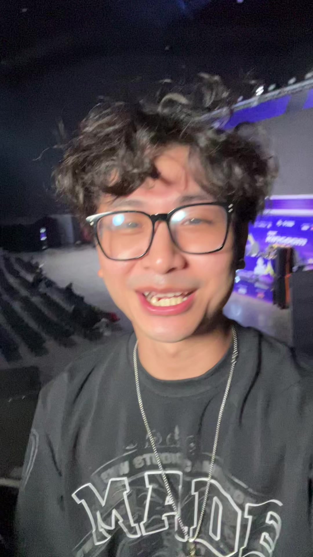 @D.FanGz-រ៉ាឌី