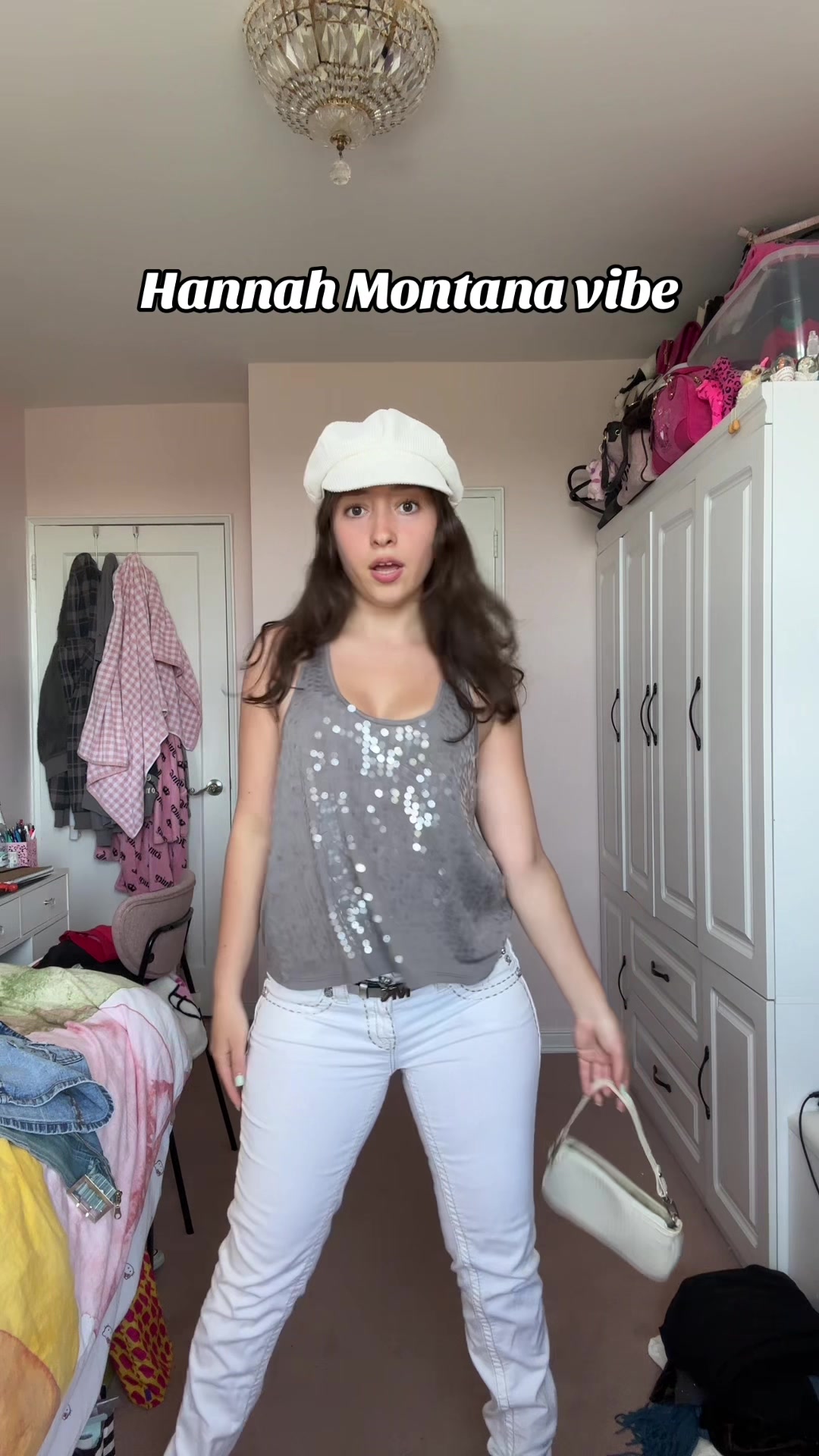 @JustRebecca_Ave