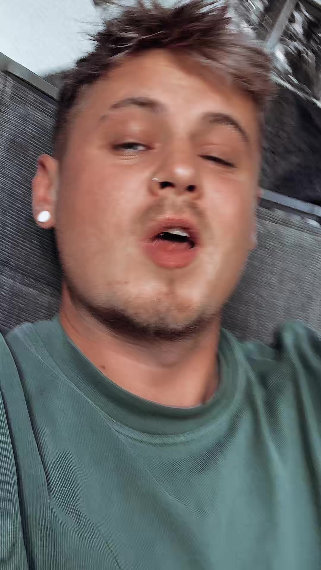 @_Tomsinhio_