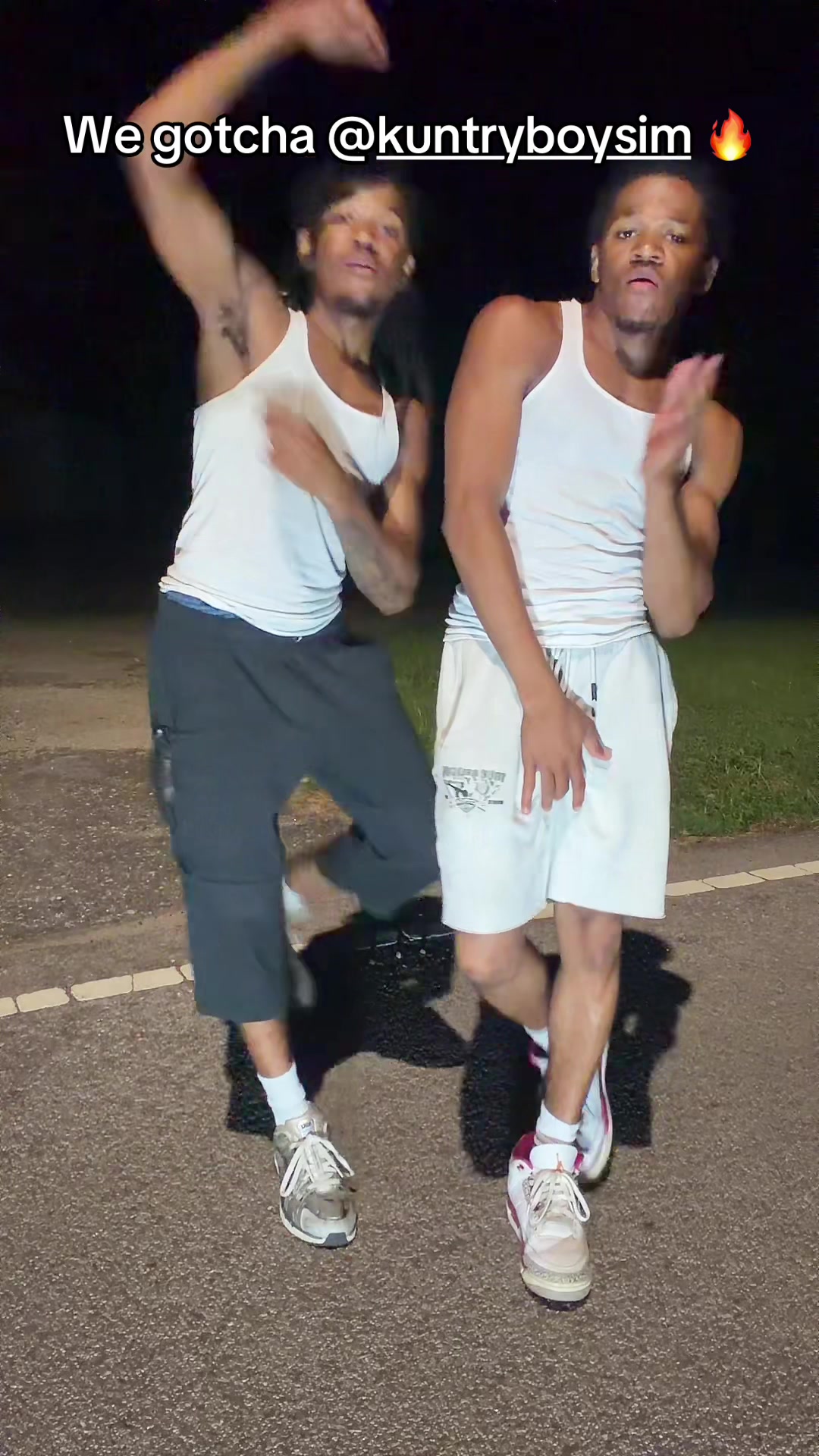 @Ghettotwins_