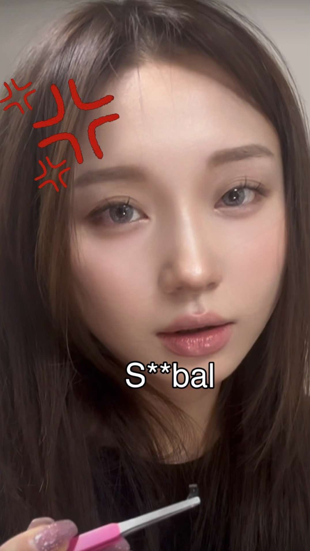 @혀니 Hyunnie