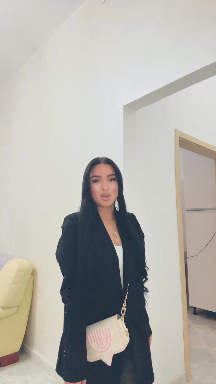@𝟏𝟕