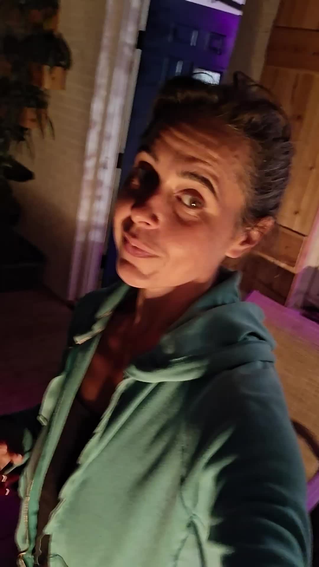 @shotgunJenny