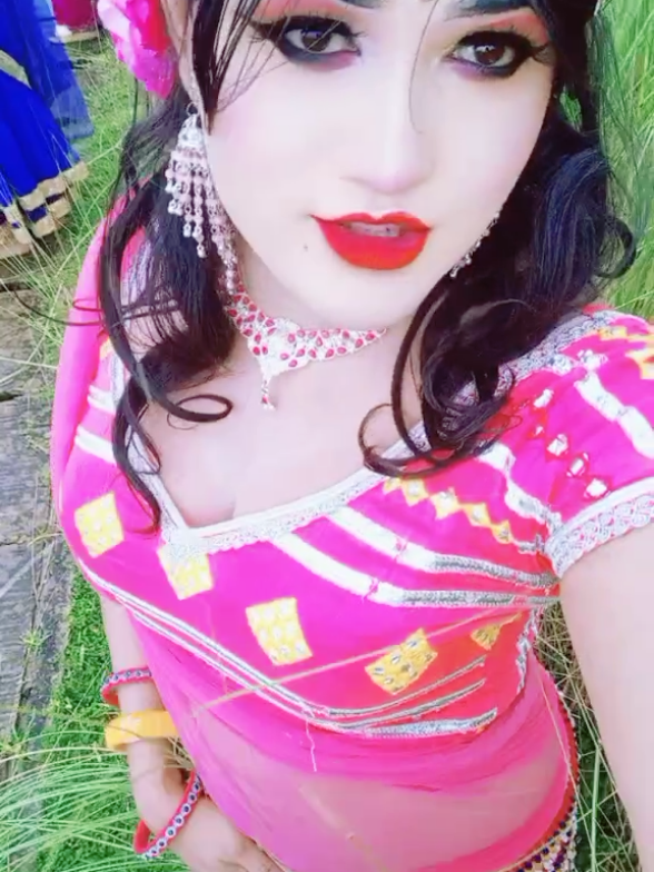 @Mahiya Mahi