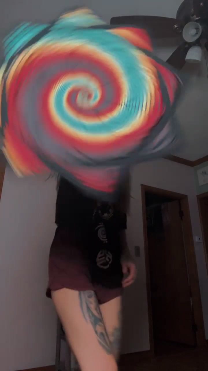 @kosmickay_