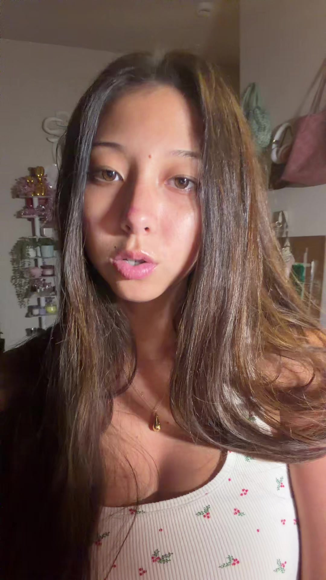 @shakeitvona