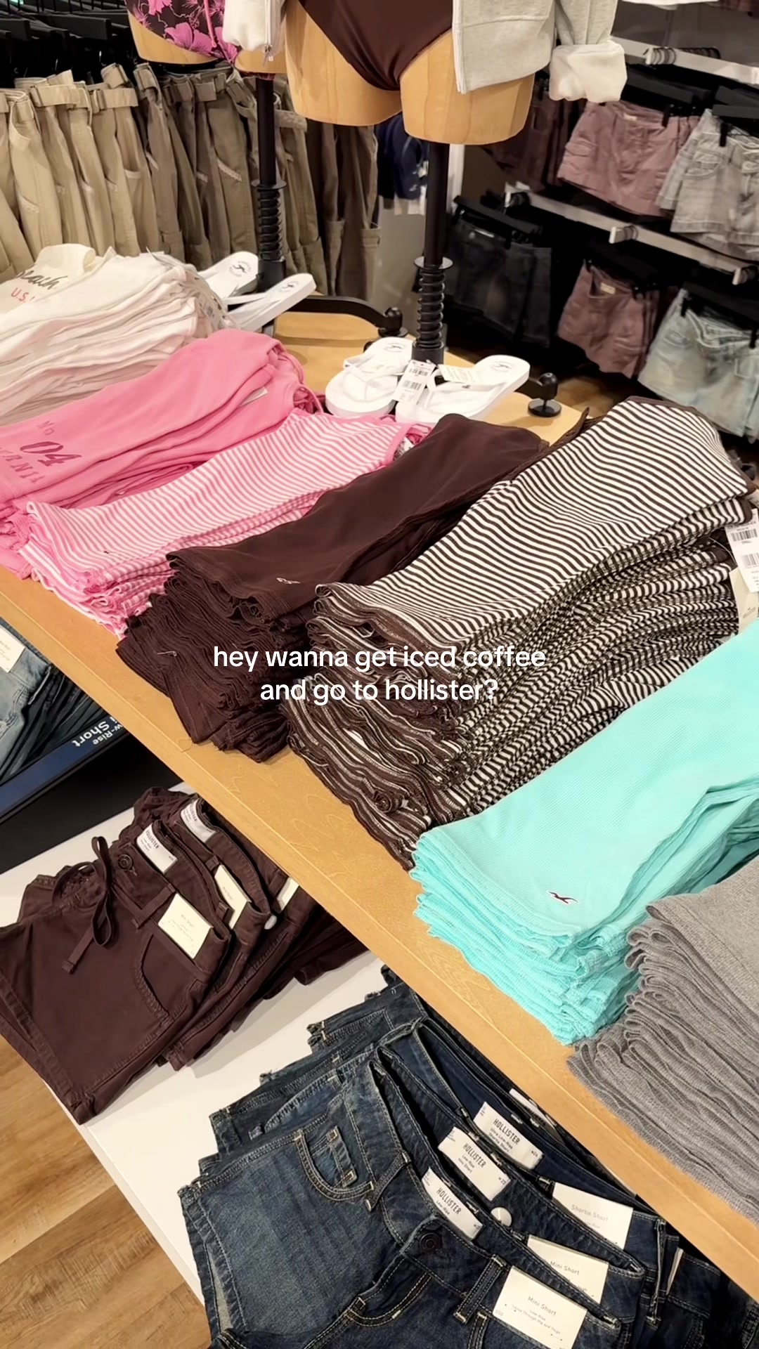 @hollister